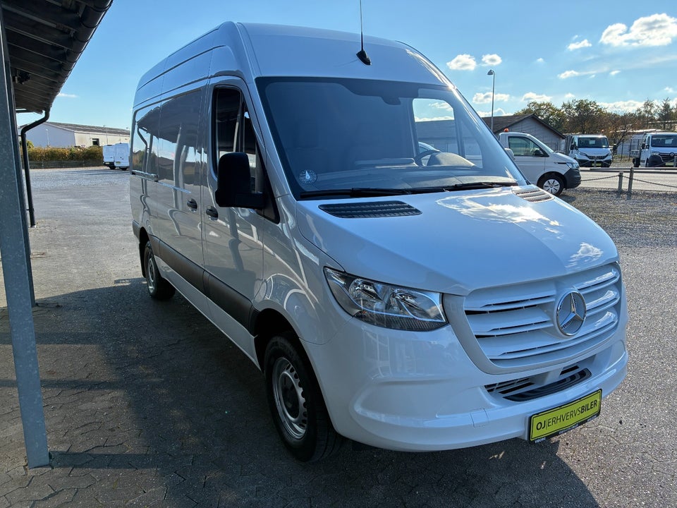 Mercedes Sprinter 317 2,0 CDi A2 Kassevogn aut. RWD