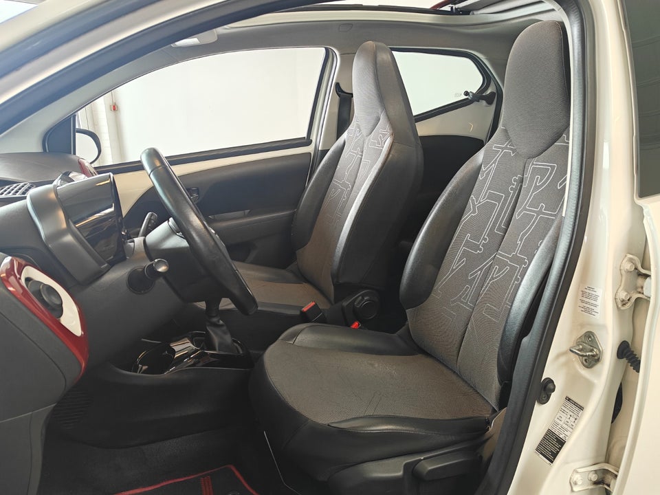 Toyota Aygo 1,0 VVT-i x-sky 5d