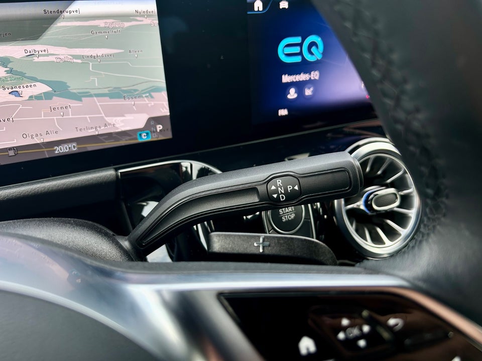 Mercedes EQA300 Progressive 4Matic 5d