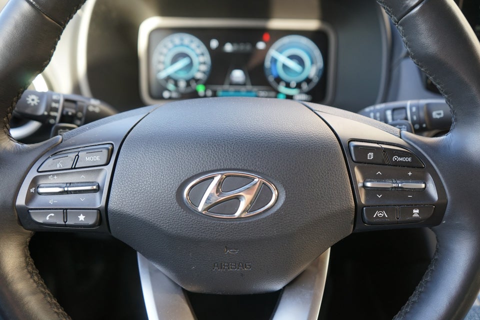 Hyundai Kona 64 EV Advanced Van 5d