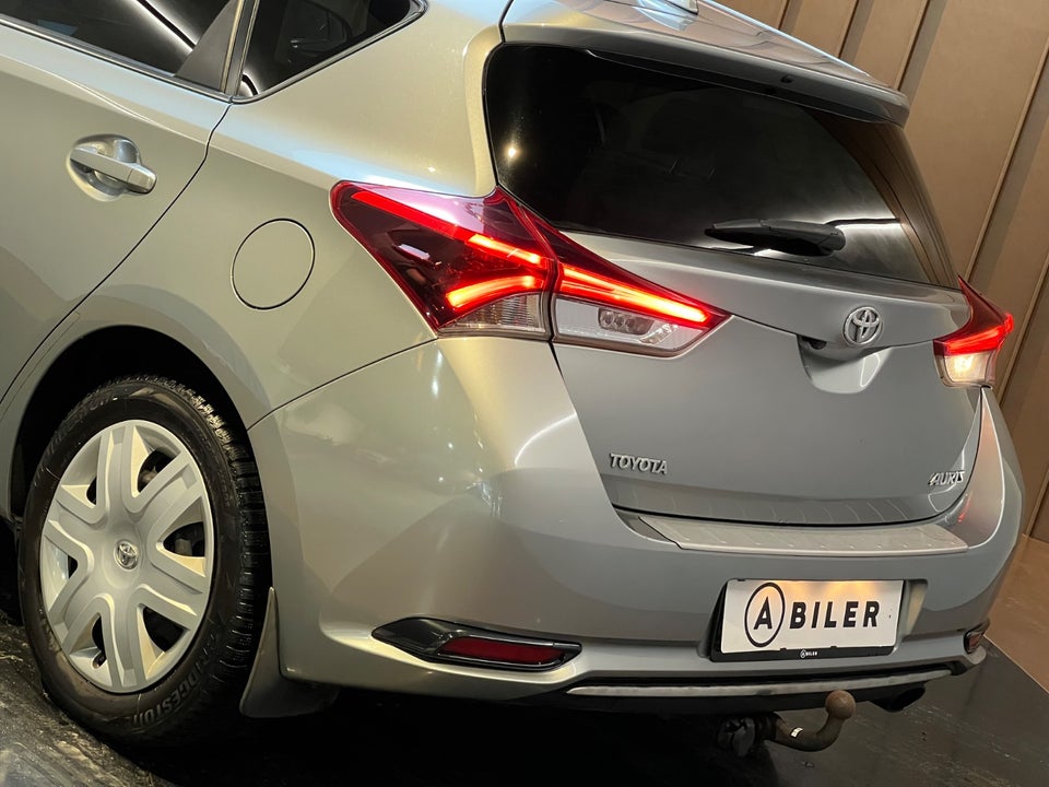 Toyota Auris 1,2 T T2 Style 5d