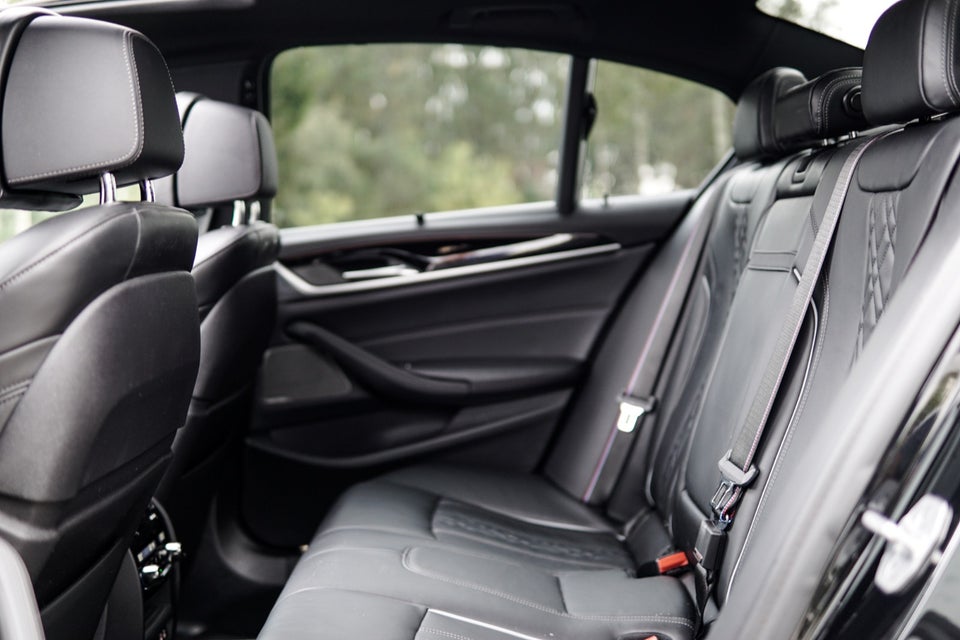 BMW M550i 4,4 xDrive aut. 4d