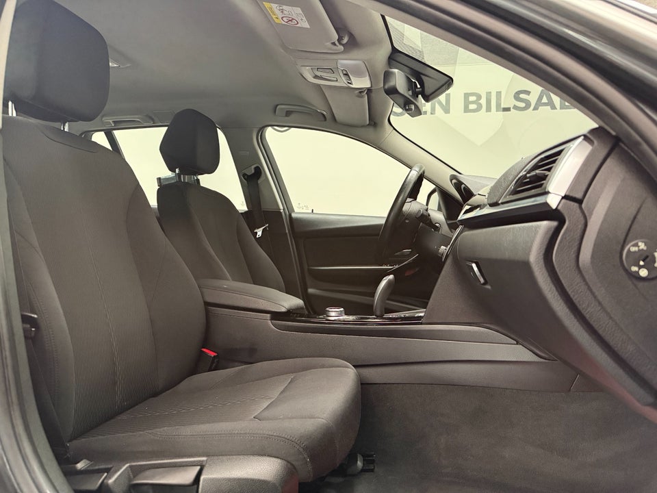 BMW 320d 2,0 Touring aut. 5d