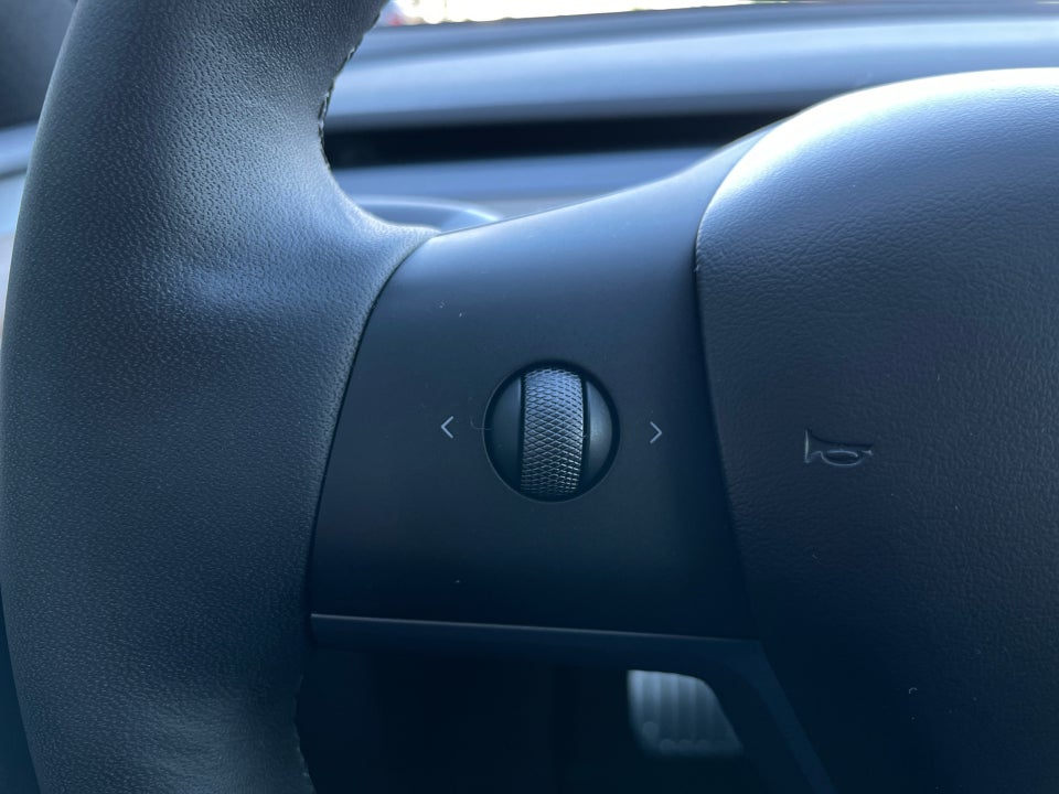 Tesla Model Y Performance AWD 5d