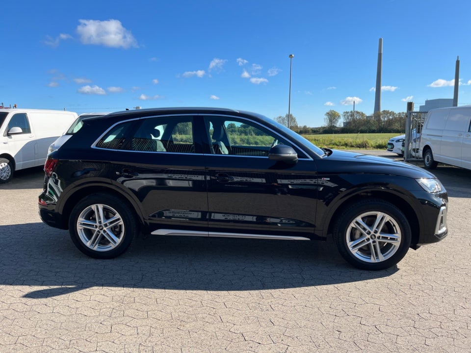 Audi Q5 50 TFSi e S-line quattro S-tr. 5d