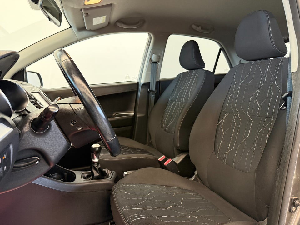 Kia Picanto 1,0 Attraction 5d