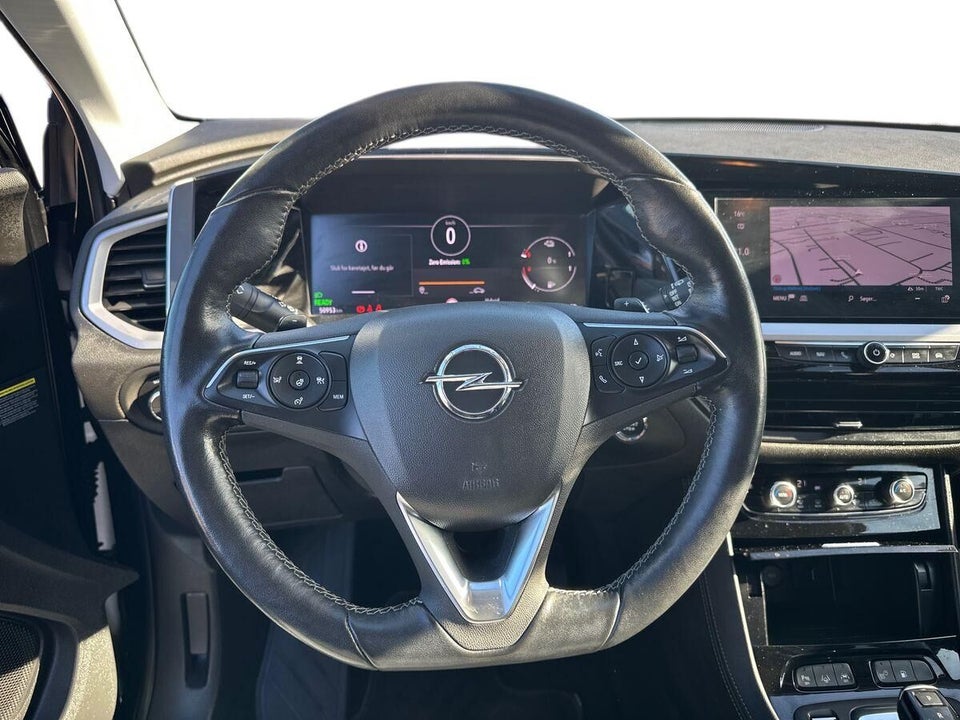Opel Grandland 1,6 Hybrid Ultimate Sport Pack aut. 5d