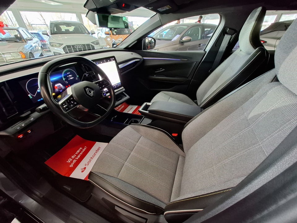 Renault Megane E-Tech 60 Techno 5d