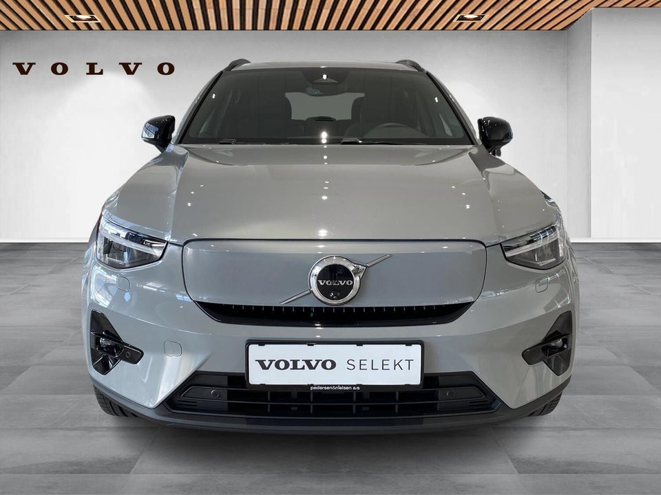 Volvo EX40 Extended Range Plus 5d