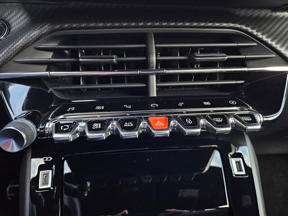 Peugeot e-208 50 GT 5d