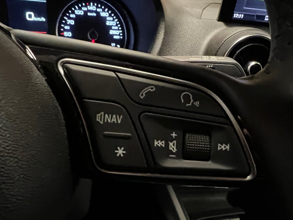 Audi Q2 35 TFSi Sport Prestige Select S-tr. 5d