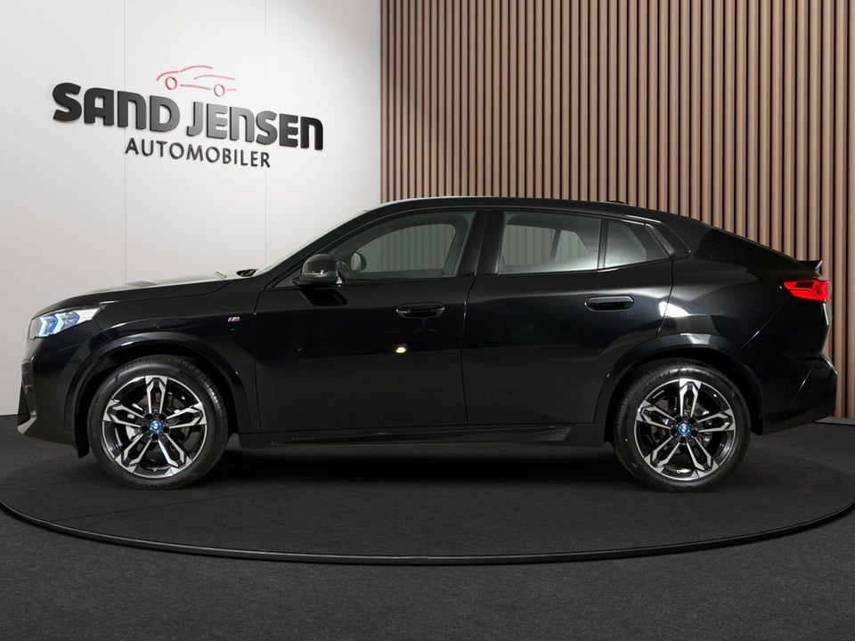 BMW iX2 eDrive20 M-Sport Premium 5d