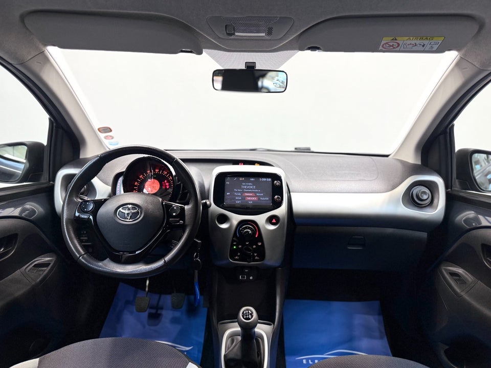 Toyota Aygo 1,0 VVT-i x-clusiv 5d