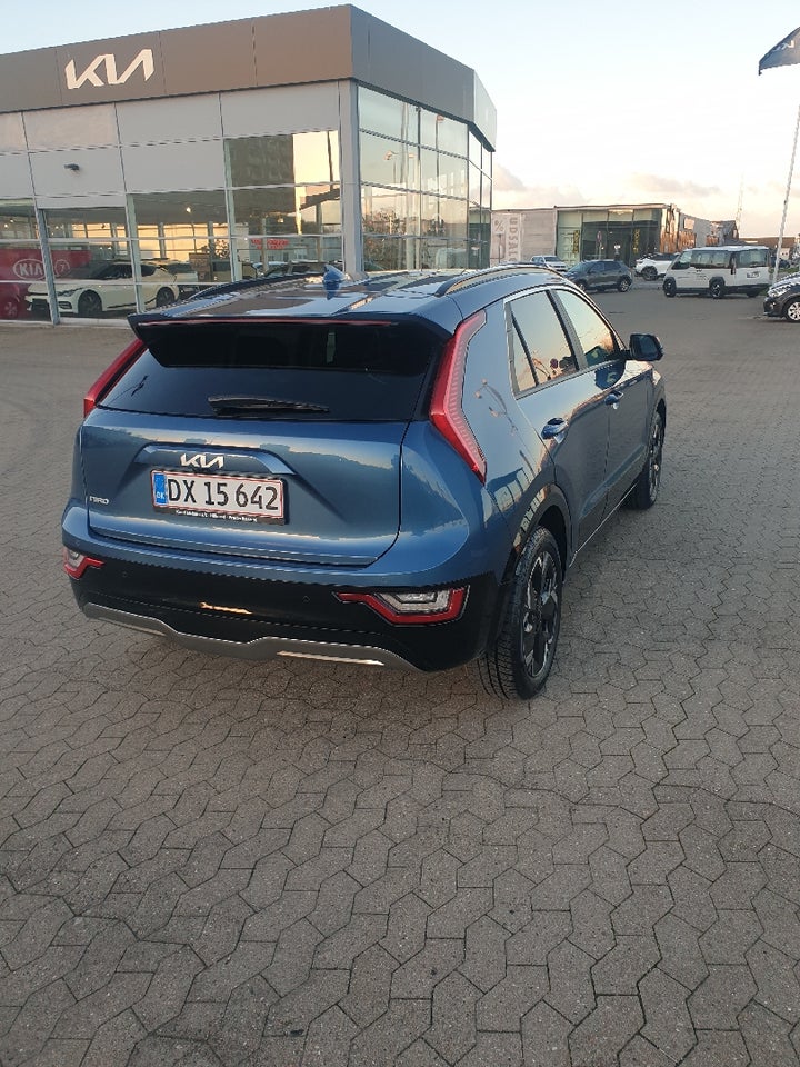 Kia Niro 64 EV Upgrade 5d