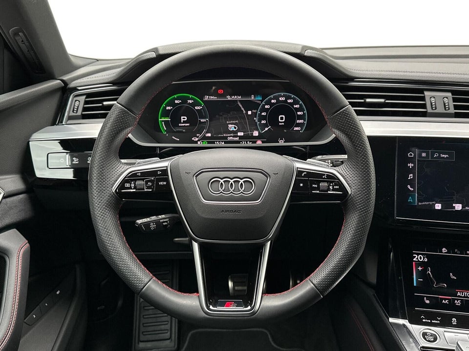 Audi Q8 e-tron 55 S-line quattro 5d