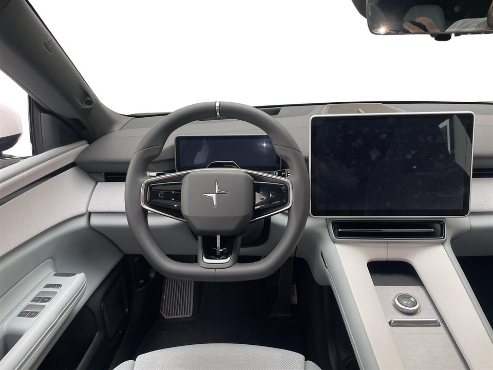 Polestar 4 Long Range Performance AWD 5d