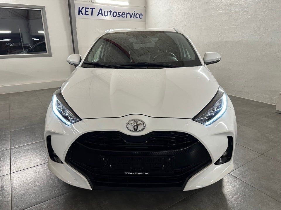 Toyota Yaris 1,5 Active Tech+ 5d