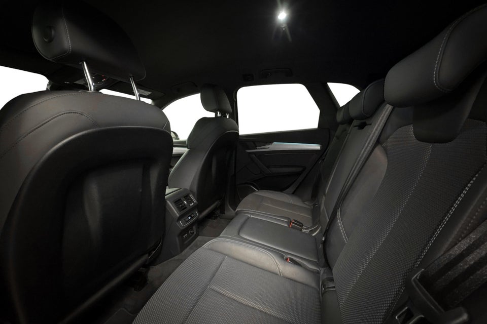 Audi Q5 50 TFSi e S-line quattro S-tr. 5d