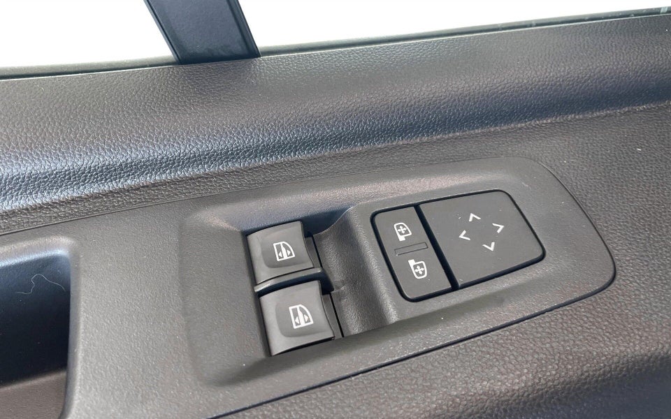 Nissan Interstar 2,0 dCi 150 L2H2 N-Connecta aut. Van