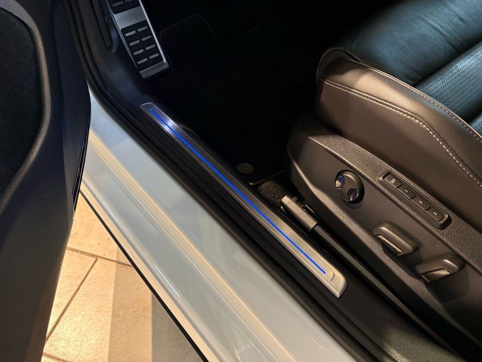 VW Golf VII 1,4 GTE Limited Edition DSG 5d