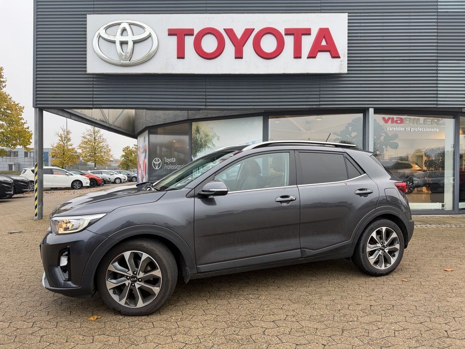 Kia Stonic 1,4 Premium 5d
