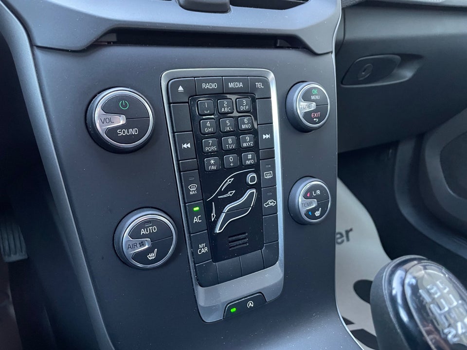 Volvo V40 CC 2,0 D3 150 Kinetic 5d