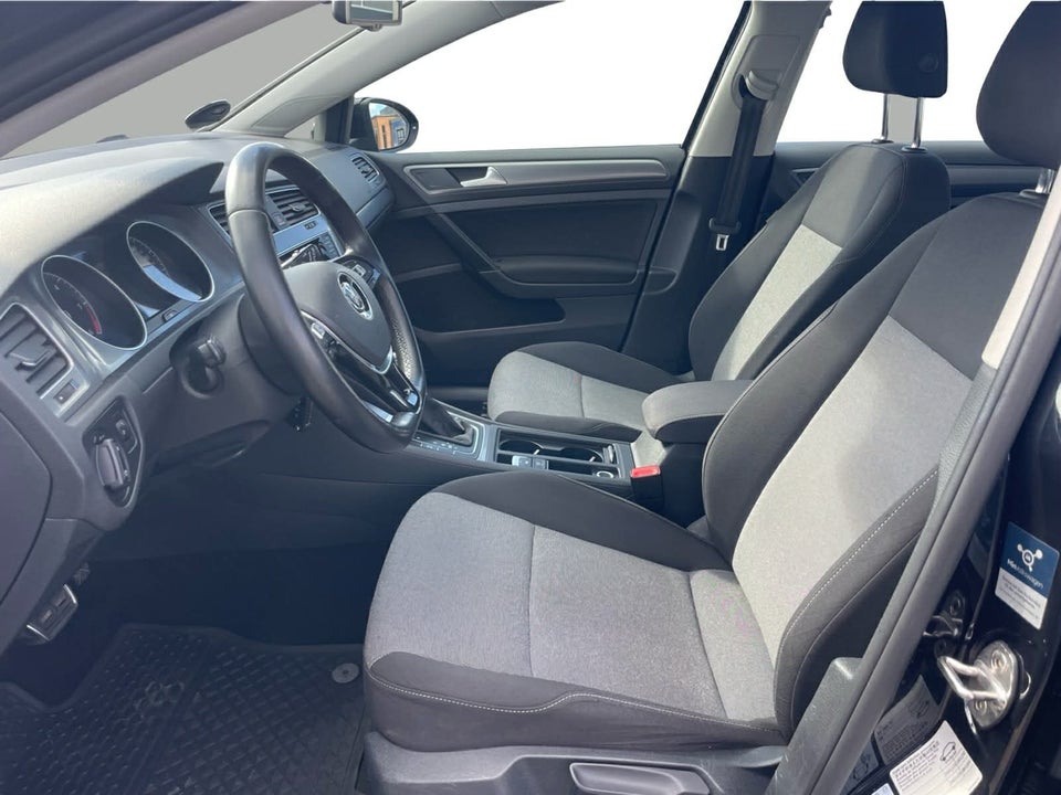 VW Golf VII 1,6 TDi 105 Highline DSG BMT Van 5d