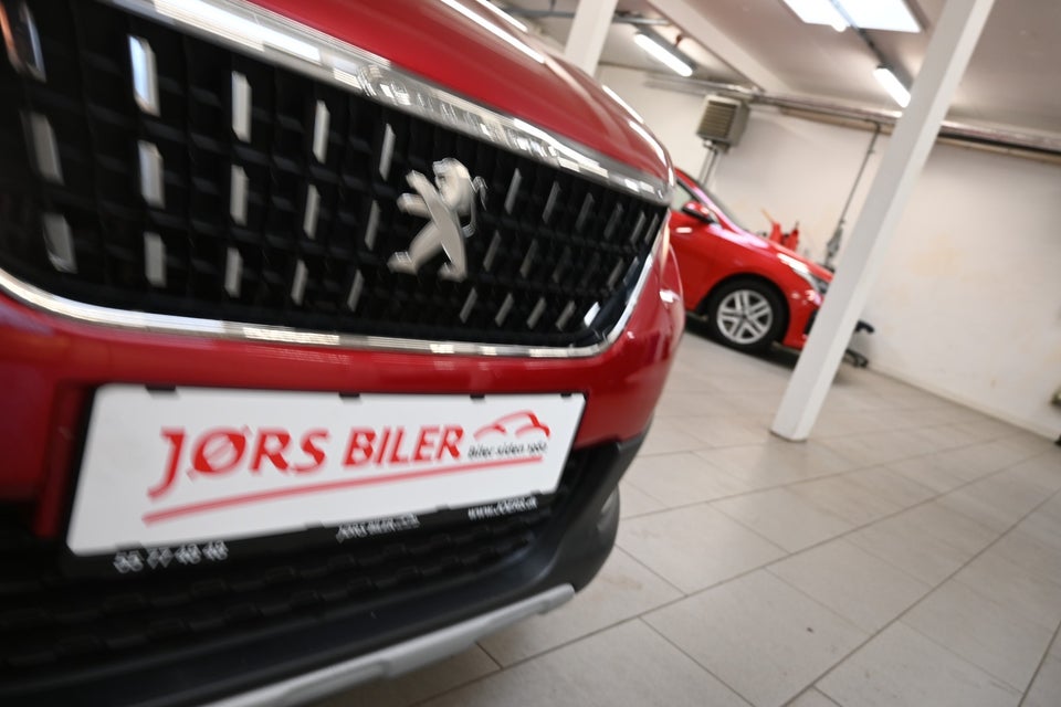 Peugeot 2008 1,6 BlueHDi 100 Allure 5d