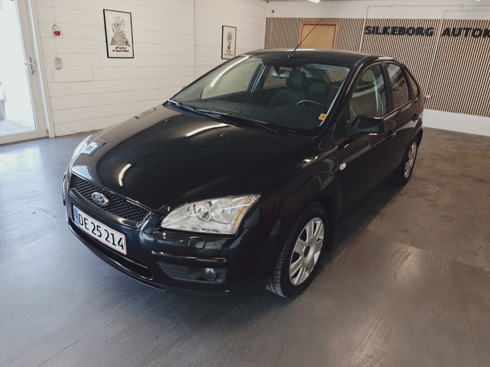 Ford Focus 1,6 Trend 100 5d