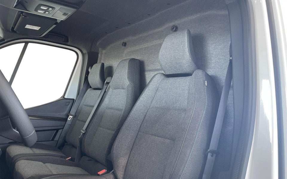 Nissan Interstar 2,0 dCi 150 L2H2 N-Connecta aut. Van