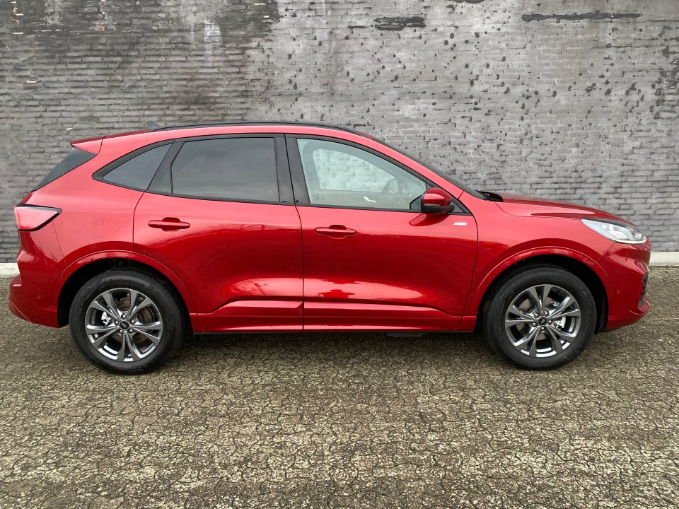 Ford Kuga 2,5 PHEV ST-Line X CVT 5d