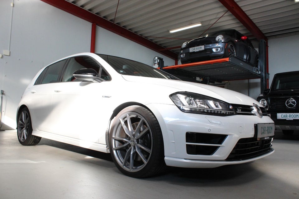 VW Golf VII 2,0 R DSG 4Motion BMT 5d