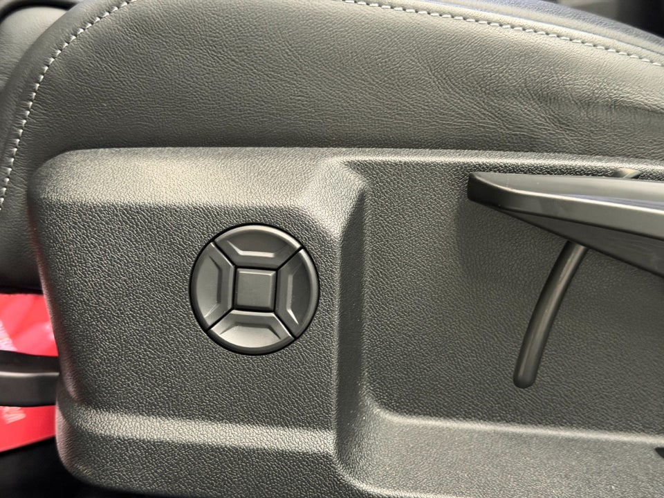 Audi Q4 e-tron 45 S-line quattro 5d