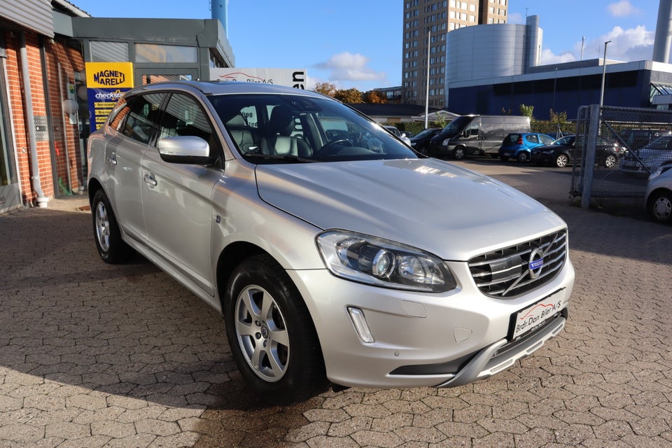 Volvo XC60 2,0 D4 181 Ocean Race aut. 5d