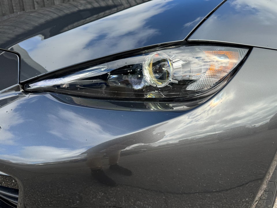 Mazda MX-5 1,5 SkyActiv-G 132 Roadster Exclusive-Line 2d