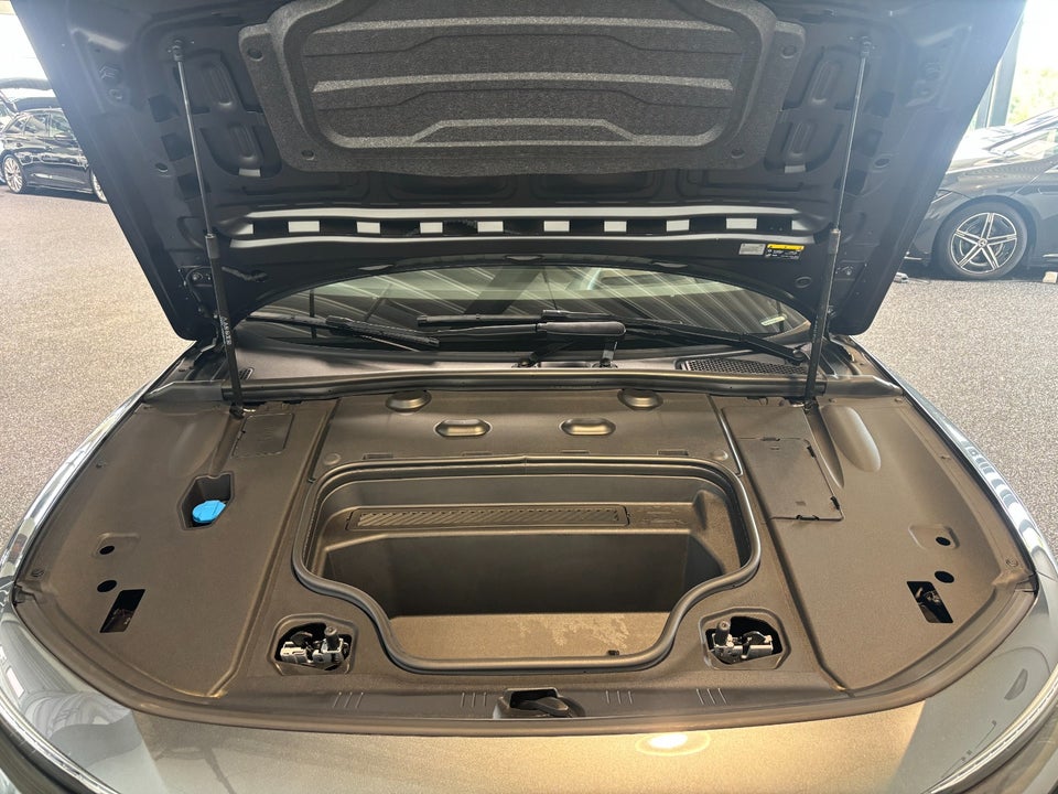 Audi S6 e-tron Avant quattro 5d