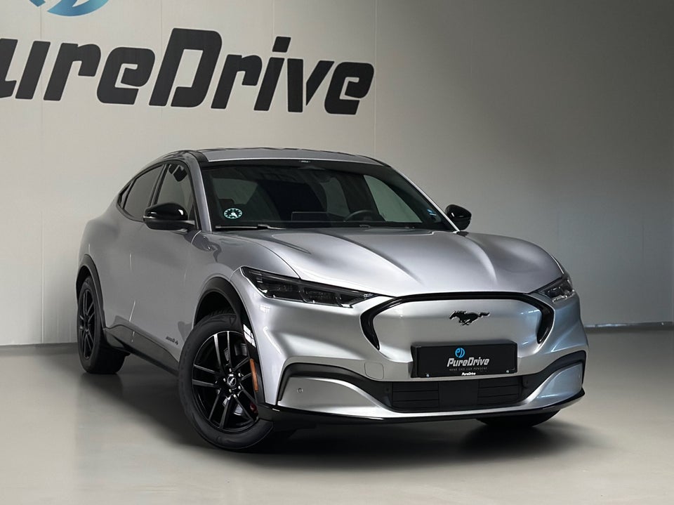 Ford Mustang Mach-E 75 Standard Range AWD 5d