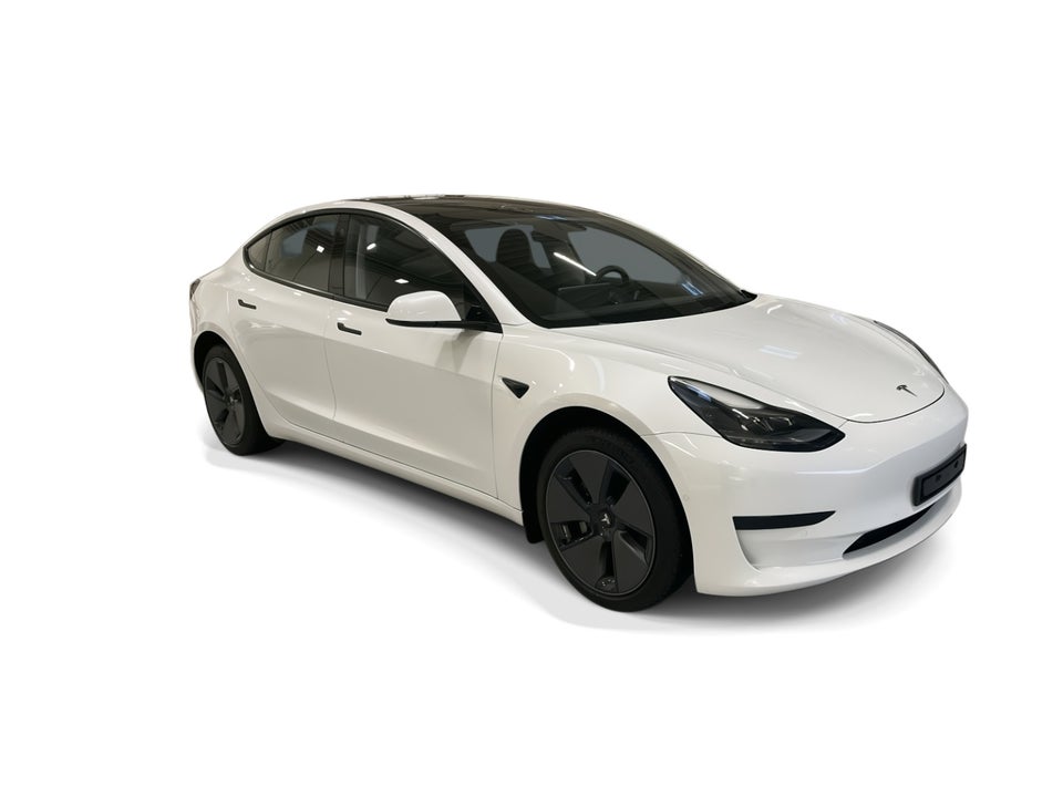 Tesla Model 3 Standard Range+ RWD 4d