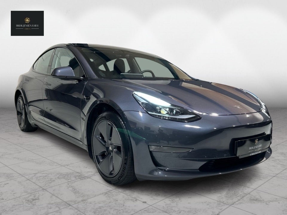 Tesla Model 3 Long Range AWD 4d