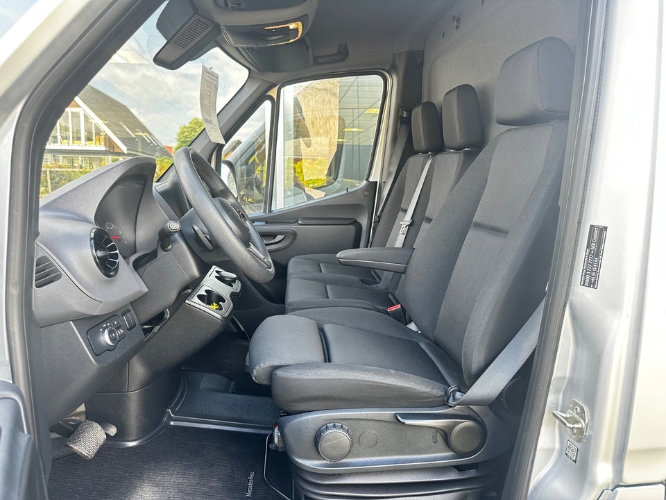 Mercedes Sprinter 317 2,0 CDi A2 Kassevogn aut. RWD