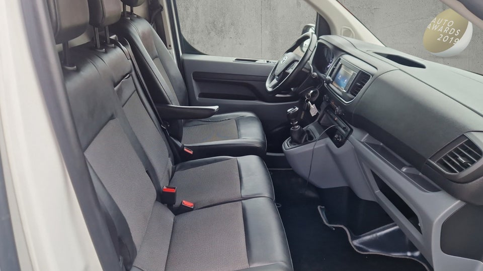 Toyota ProAce 2,0 D 122 Long Comfort Master 4d