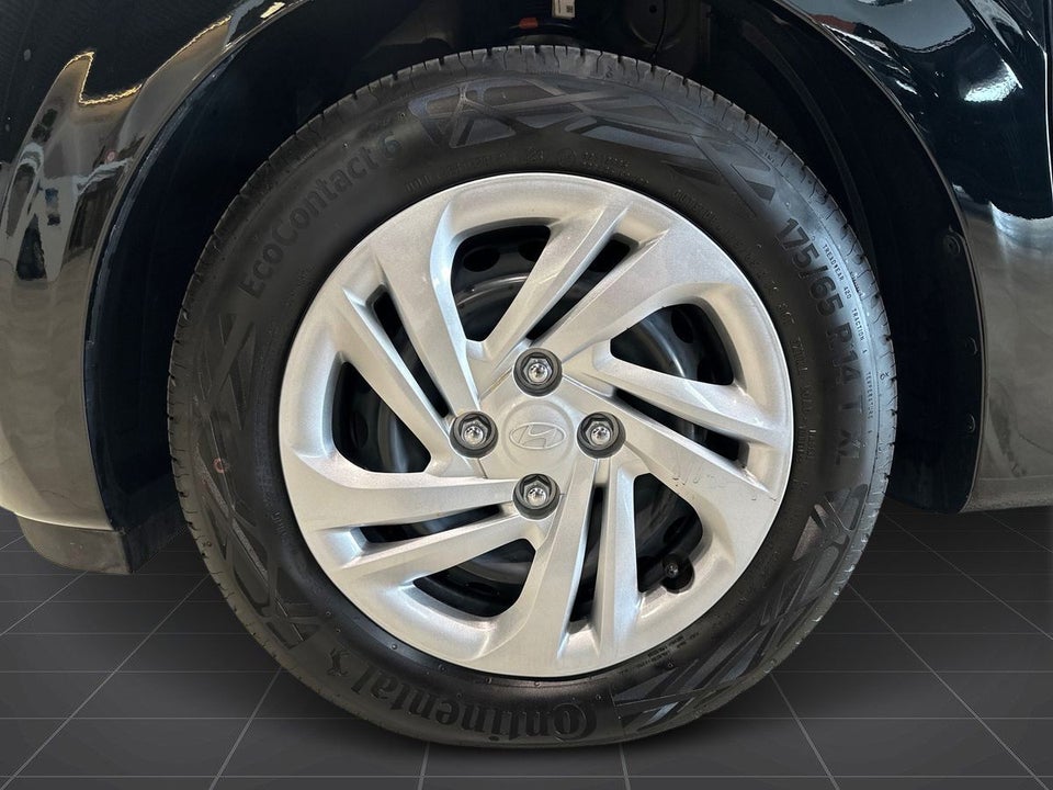 Hyundai i10 1,0 MPi Essential AMT 5d