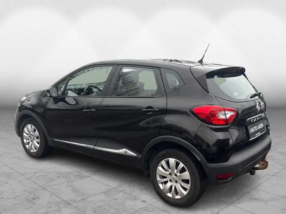 Renault Captur 0,9 TCe 90 Expression 5d