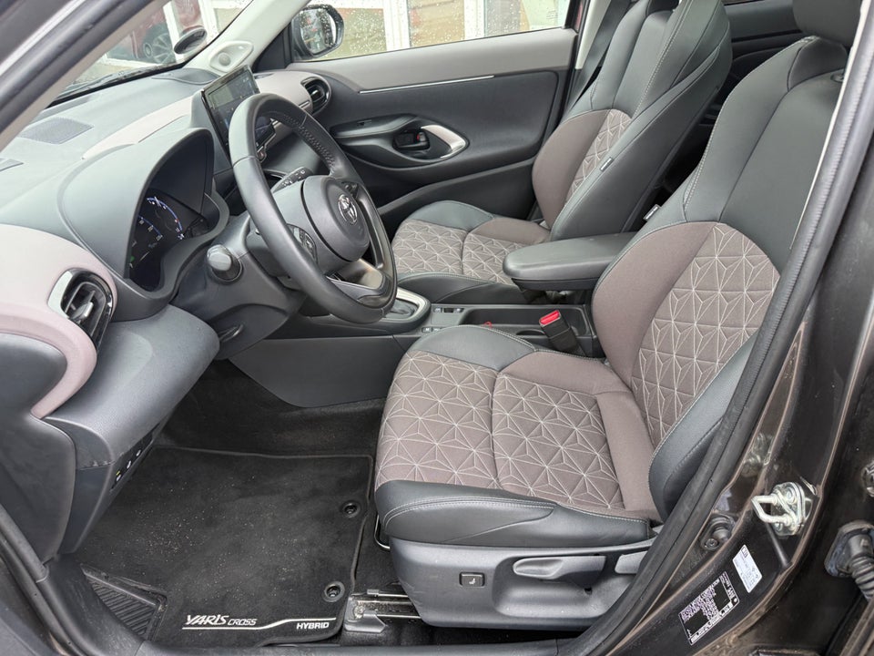 Toyota Yaris Cross 1,5 Hybrid Elegant e-CVT 5d