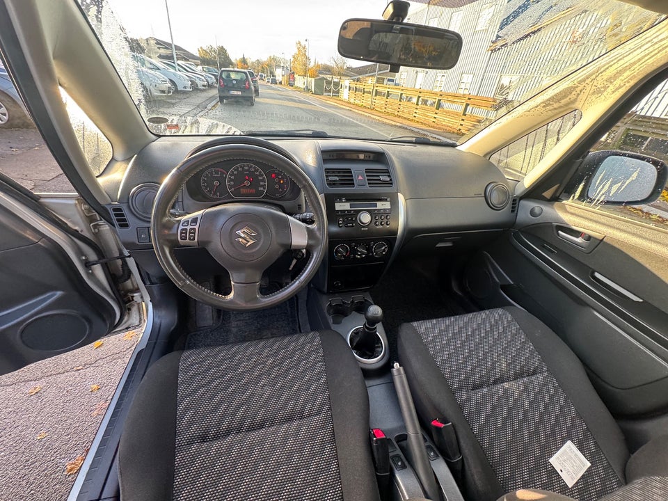 Suzuki SX4 1,6 GL 5d