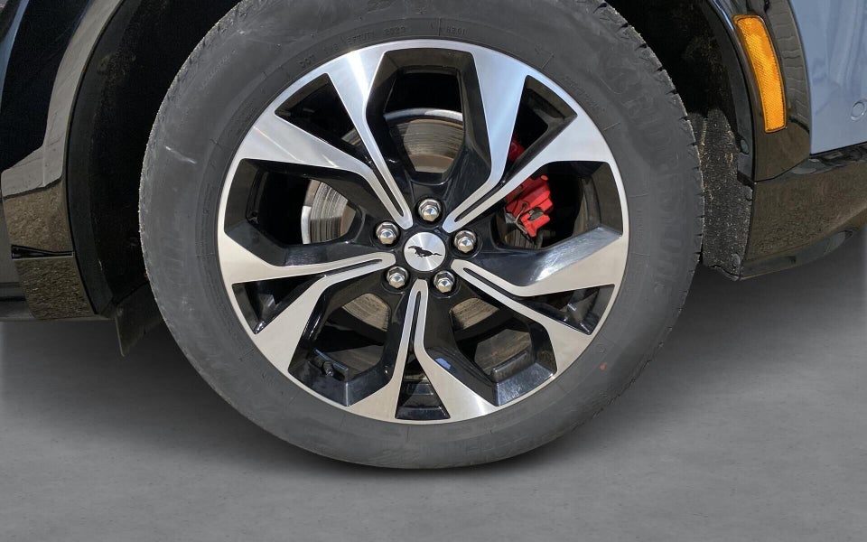 Ford Mustang Mach-E 75 Premium Standard Range AWD 5d