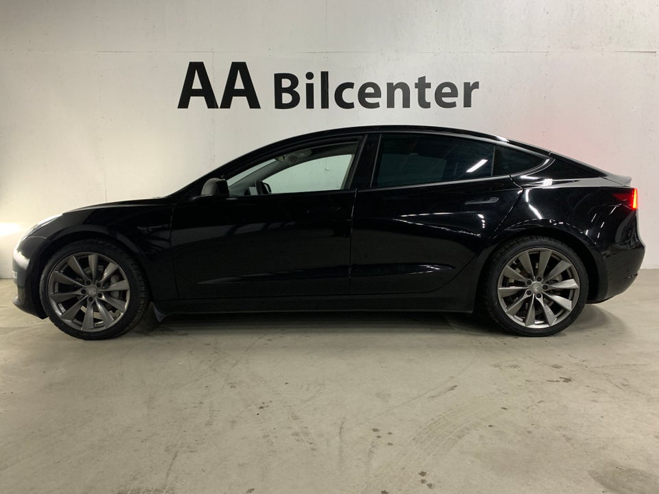 Tesla Model 3 Long Range AWD 4d