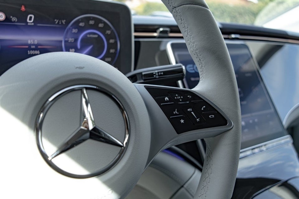 Mercedes EQE300 Avantgarde 4d