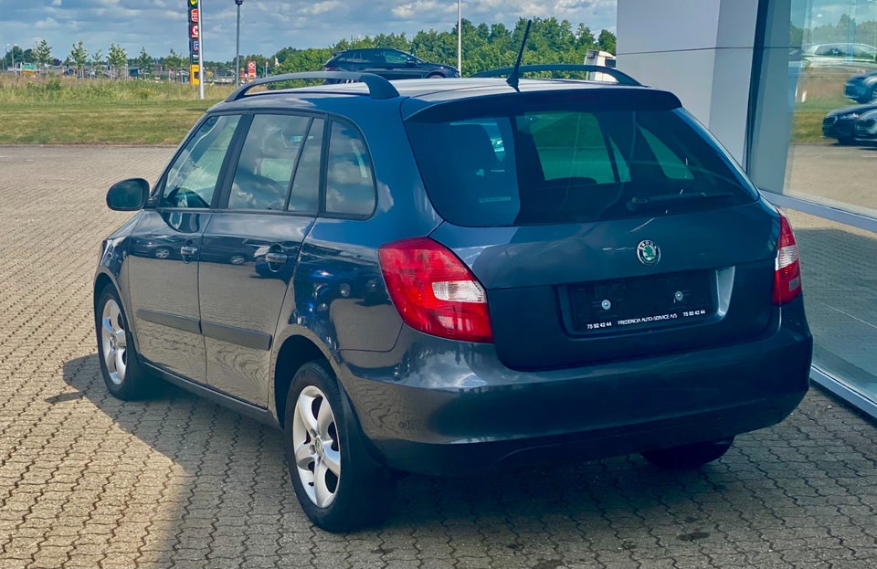 Skoda Fabia 1,2 TSi 105 Ambiente Combi 5d