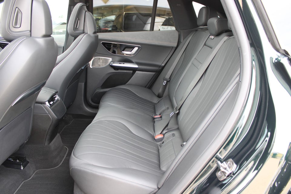 Mercedes EQE300 SUV AMG Line 5d